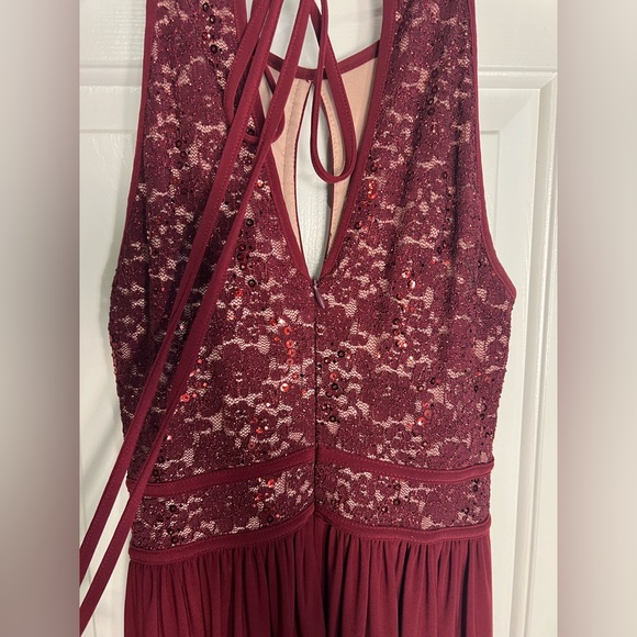 Formal Dress - Picture 6 of 7